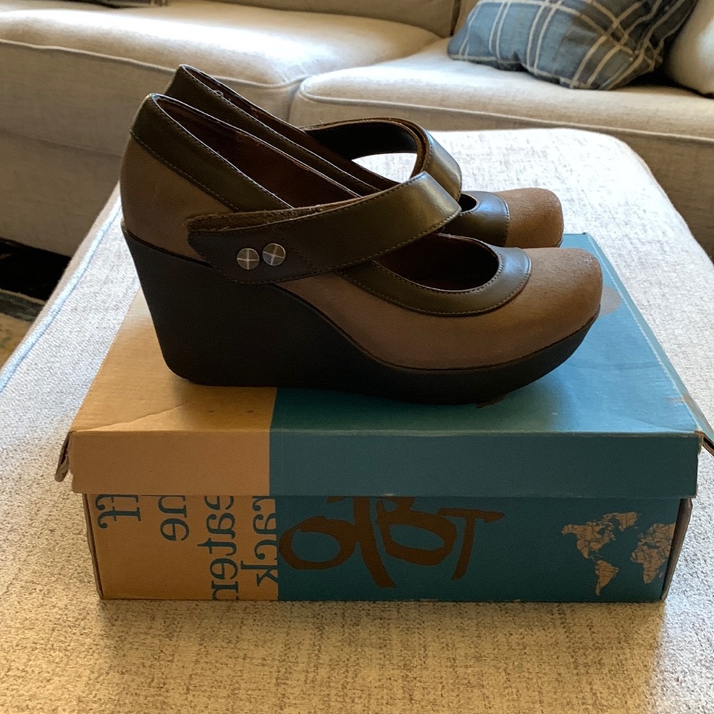 OTBT // W7 // chocolate and tan